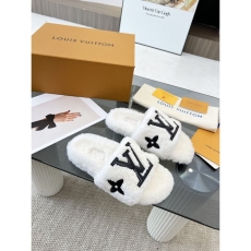 Louis Vuitton Slippers